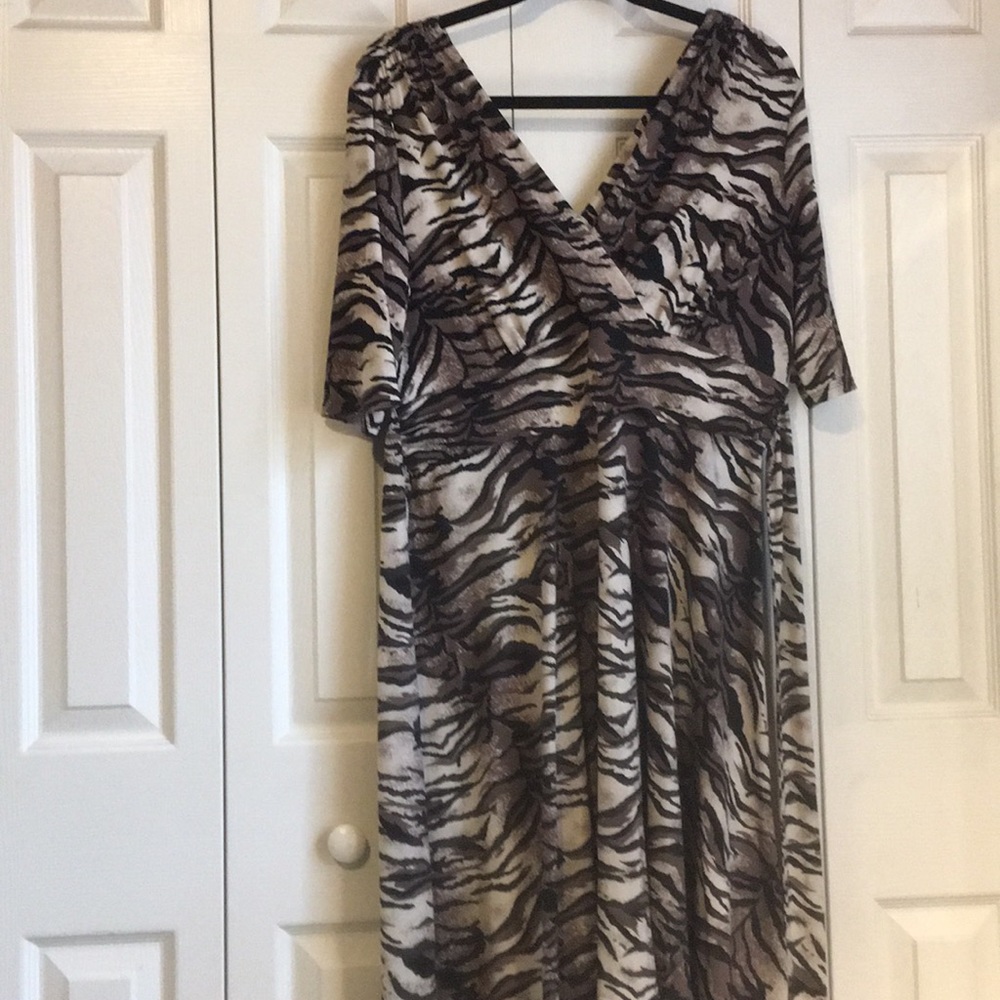 🎉Host Pick🎉 Tracy Evans Leopard Dress